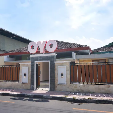 Super OYO 1046 Omah Pathok-2